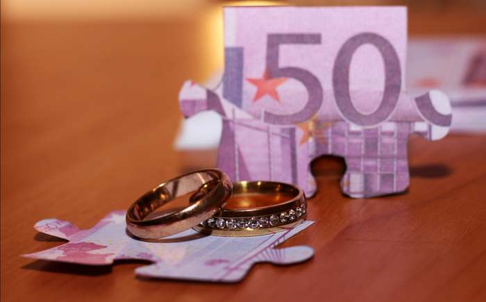 Auch für eine Hochzeit ist es nicht unüblich das ein Kredit aufgenommen wird. ( Foto: Adobe Stock - sabdiz )