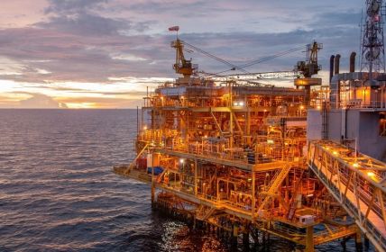 Erneuerbare Energien enttäuschen an der Börse - Langfristige Perspektiven (Foto: AdobeStock - Goodvibes Photo 430405823)