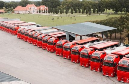 Logistikunternehmen nutzen Volvo Bio-LNG Lkw zur CO₂-Reduktion und (Foto: Volvo Group Trucks Central Europe GmbH)