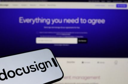 Docusign IAM liefert direkt Vertragsintelligenz sicher in Gemini (Foto: AdobeStock - Bendix - 1900858971)